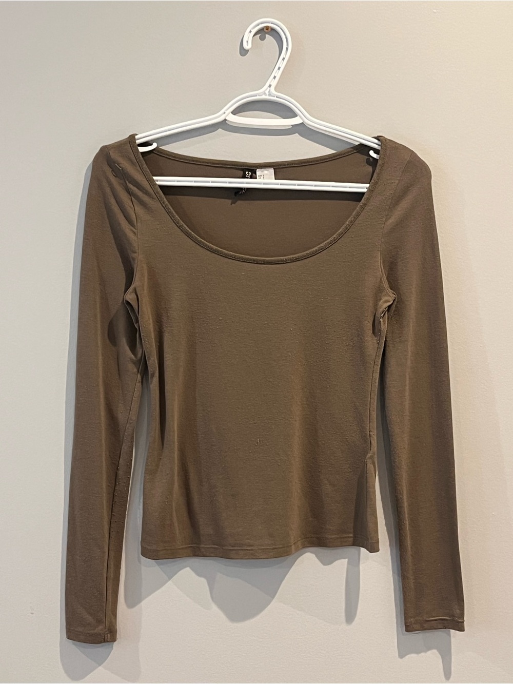 fitted clean girl army green simple long  classy sleeve